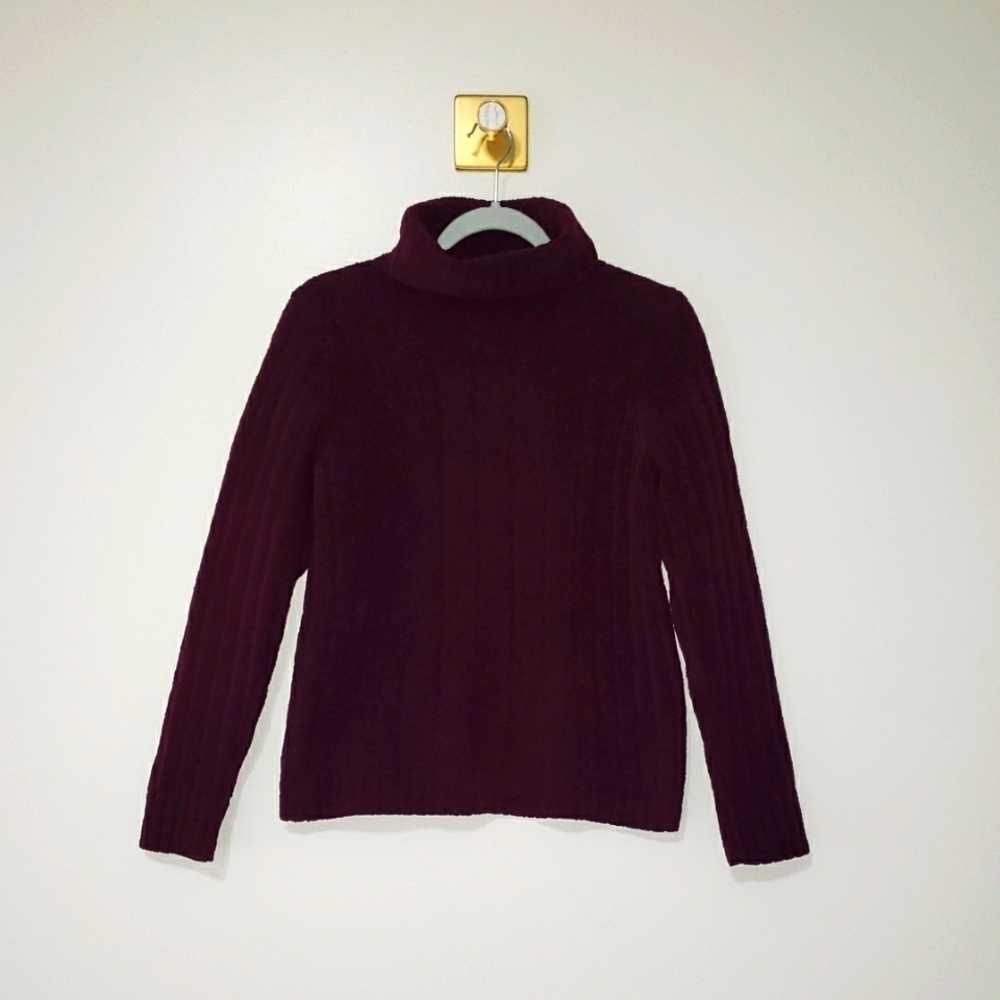 Royal Robbins Women Turtleneck Sweater Small Purple Wine Merlot Outdoor Soft